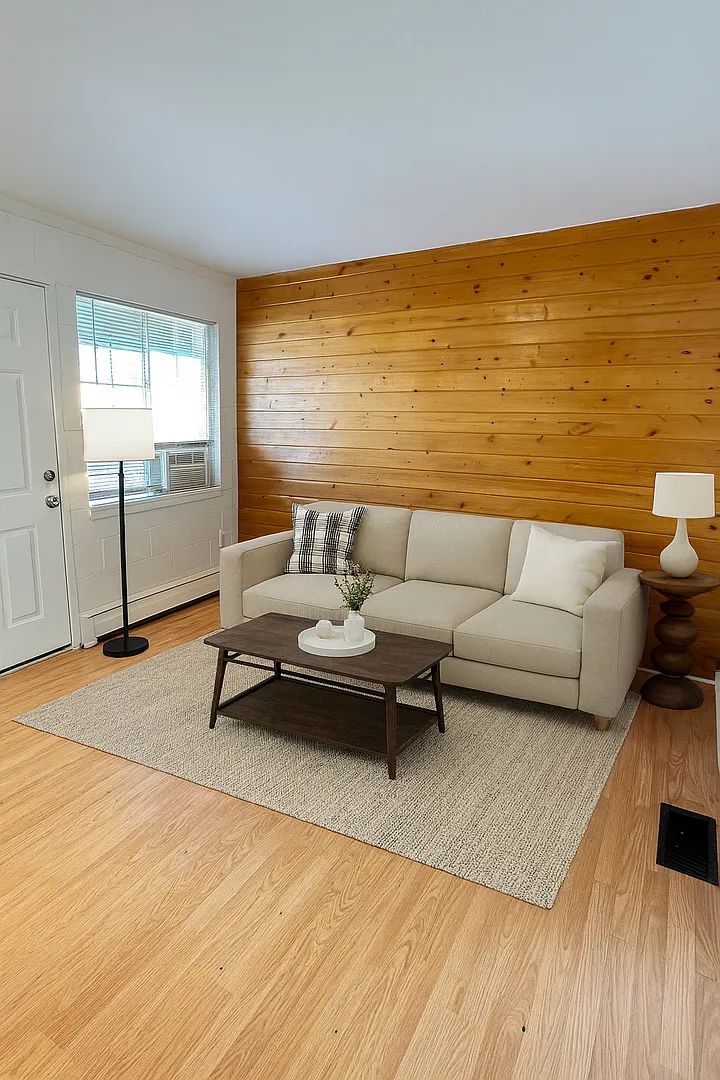 4545 Morrison Rd — Photo 2