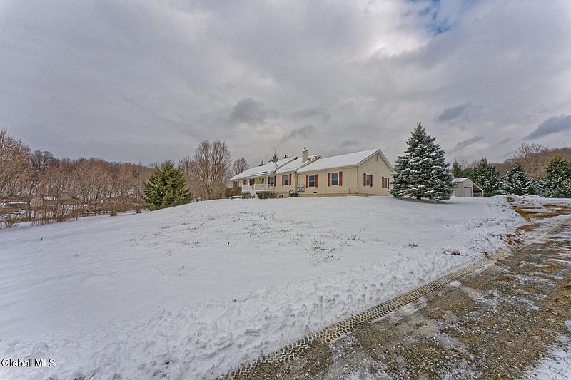 3rd image of 44 Allen Road