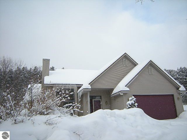 1st image of 5887 Deer Trail Dr