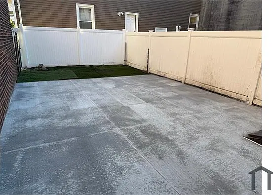 2 bed, $2,885 — Photo 2