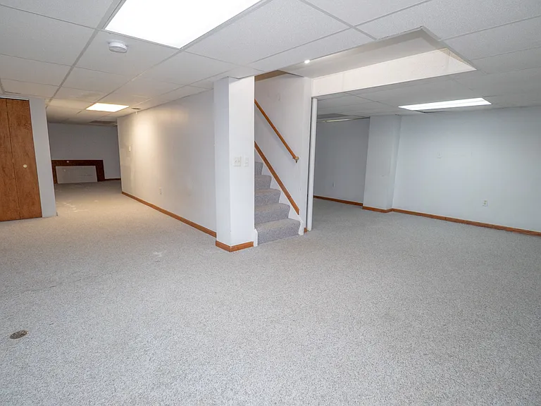 42091 Greenwood Dr — Photo 37