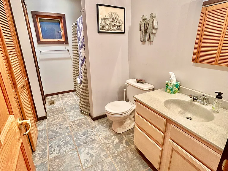 8845 Garrity Woods Ln — Photo 5