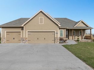 52303 229th St, Glenwood, IA 51534