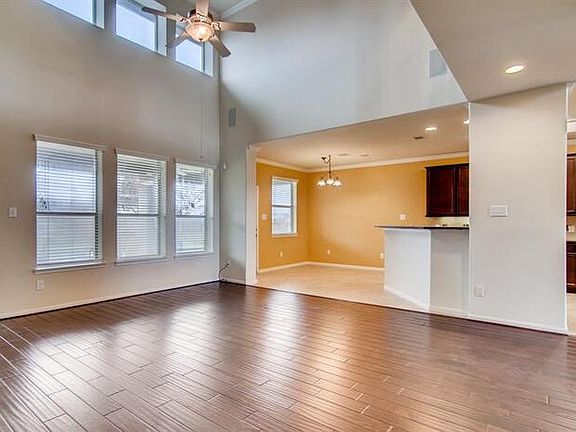 2nd image of 4718 Serrano Dr
