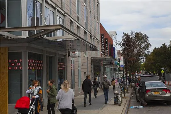 Rented by Avenue Sotheby's International Realty | media 36