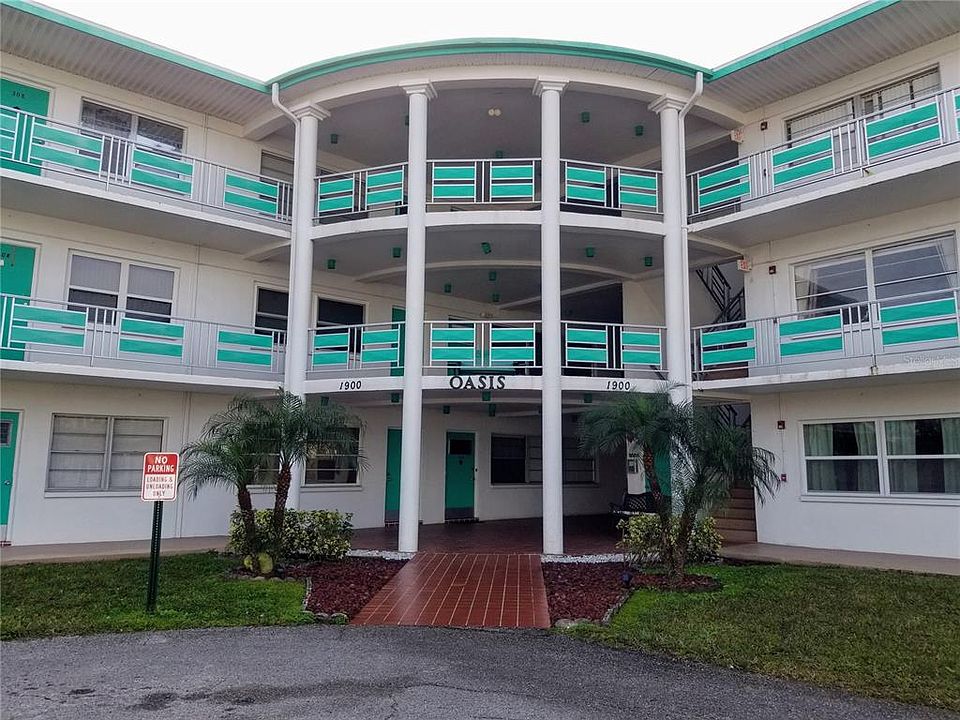 1st image of 1900 59TH AVENUE N #203