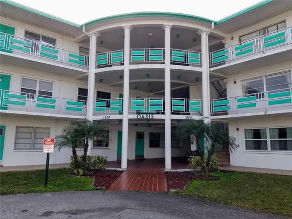 1900 59th Ave N APT 203, Saint Petersburg, FL 33714