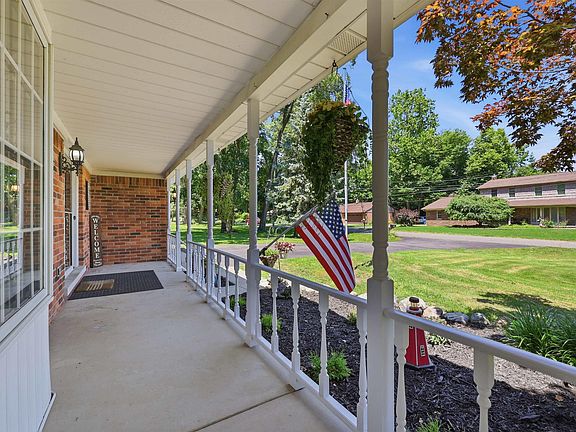 4th image of 49861 Valley Dr