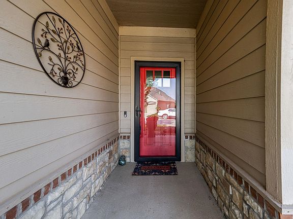 3rd image of 4819 N Prestwick Ave