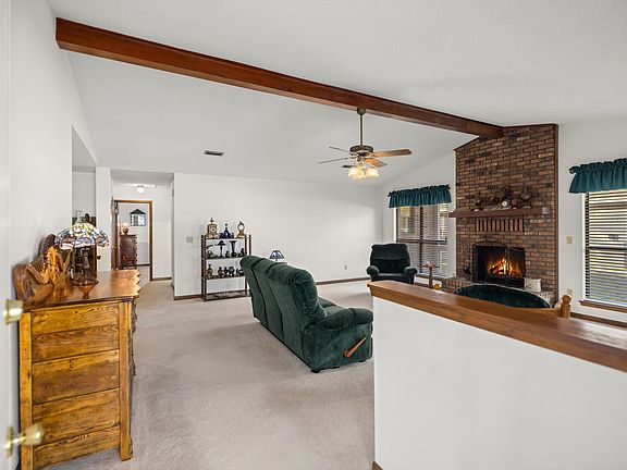 3rd image of 2024 Bayshore Dr