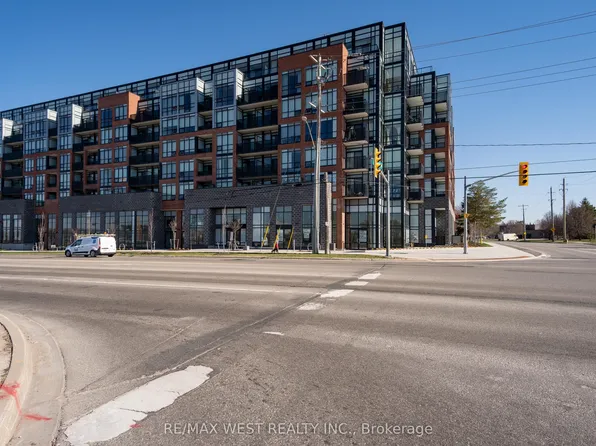 681 Yonge St, Barrie, ON