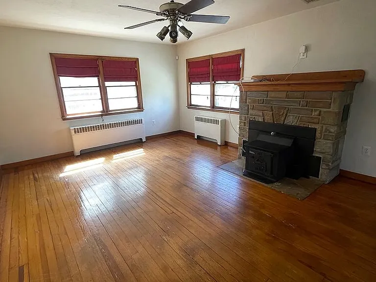 4197 E Harrisburg Pike #P — Photo 2
