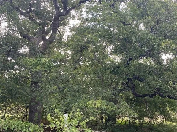 340 Raceway Rd, Axtell, TX 76624