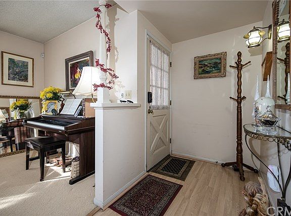 4th image of 12149 Borden Ln