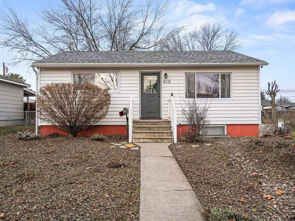 610 Blue St, Richland, WA 99354