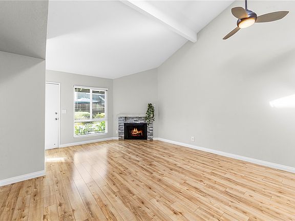 5th image of 345 University Dr APT F6