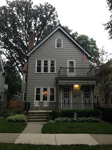2511 E Stratford Ct Photo 1