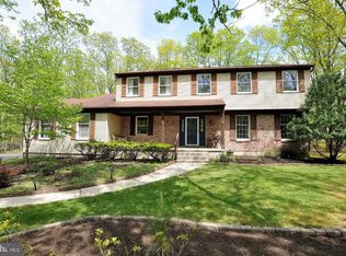 7 Dunbar Ln, Medford, NJ 08055