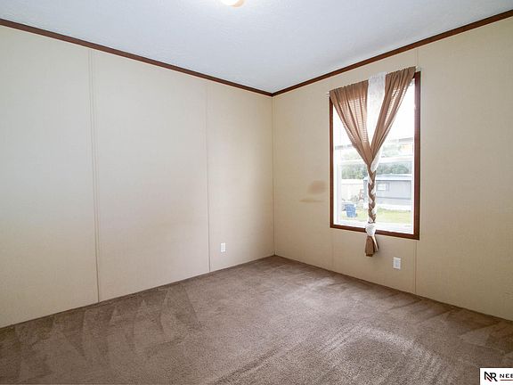 5th image of 3719 NW Fairwood Ct