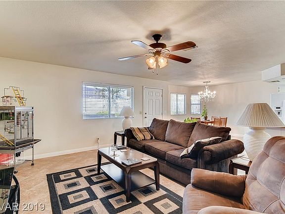 3rd image of 1305 Markwood Cir Unit 101