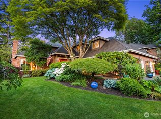 19012 62nd Ave NE, Kenmore, WA