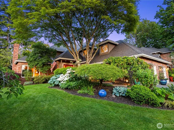 19012 62nd Avenue NE, Kenmore, WA 98028