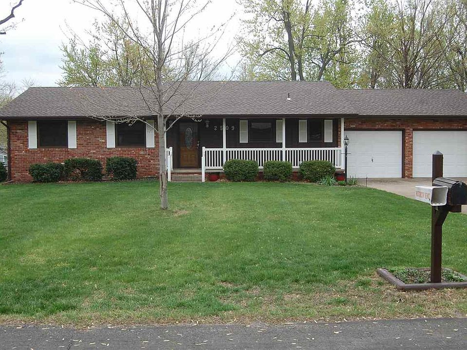 1st image of 2509 E 45th Ave
