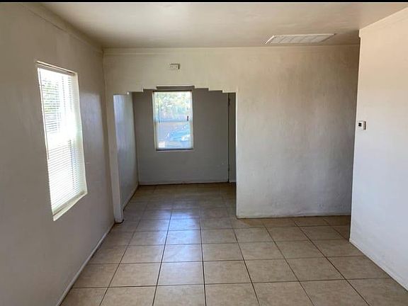 4th image of 925 E Turney Ave APT 1