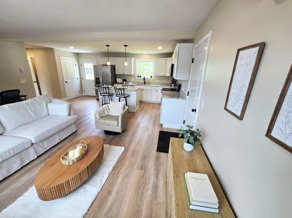 2 Bedrock Drive #2, Sanford, ME 04073