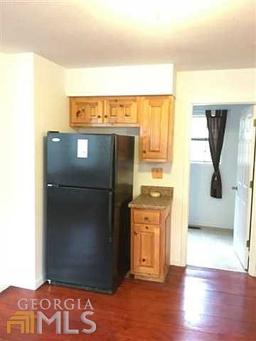 2nd image of 50 Courtside Glen Ln
