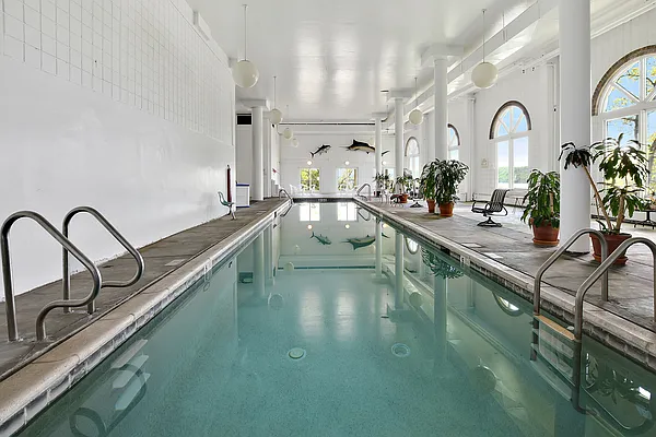 Sold by Brown Harris Stevens | media 24