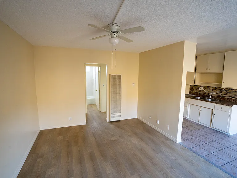 1941 Orchard Ave #3 — Photo 29