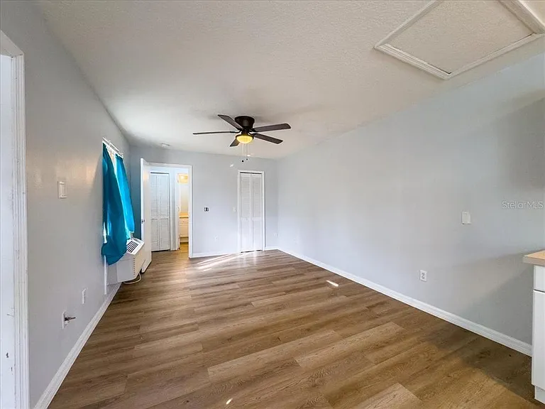 102 Mango Dr #FRONT — Photo 6