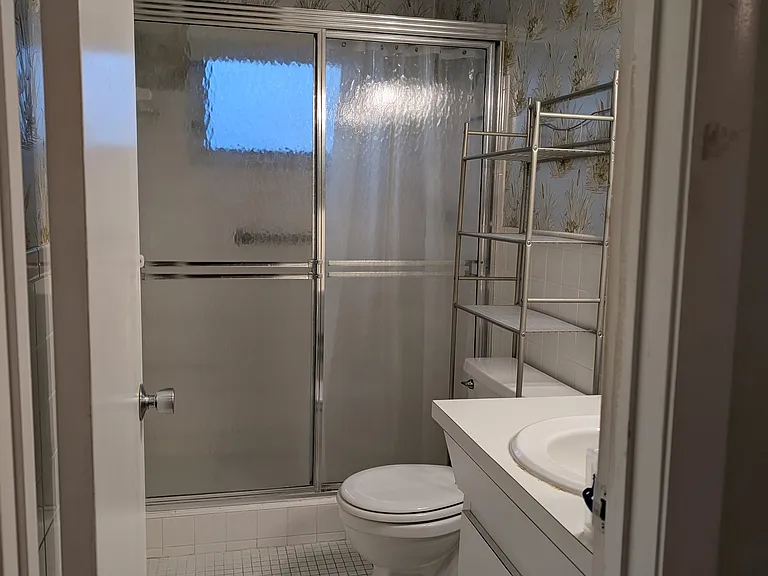2258 World Parkway Blvd W #10 — Photo 7