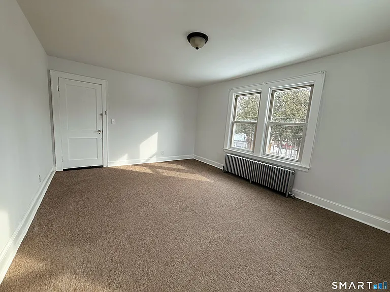 8 Garden St — Photo 14