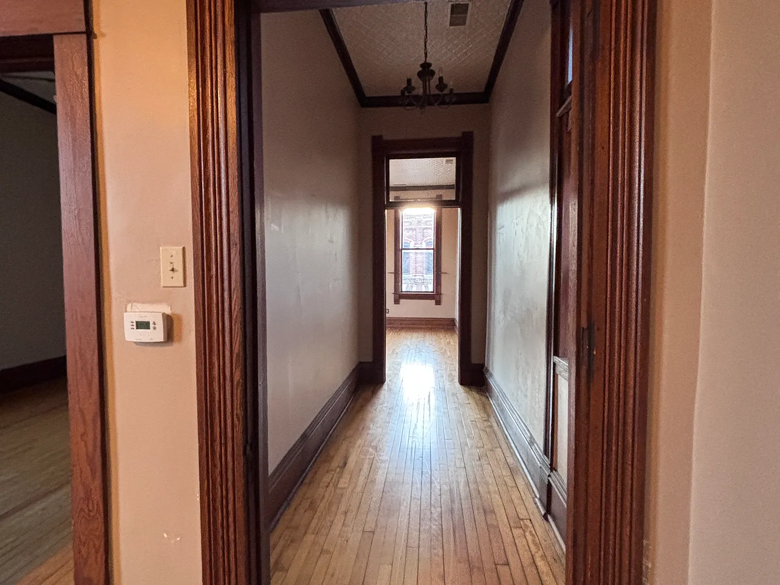 2 bed, $1,200 — Photo 4