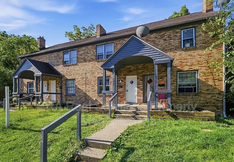 1575 E Cordell Ave — Photo 7