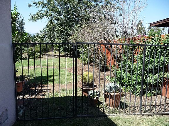 Side Entrance To Rear Yard Area