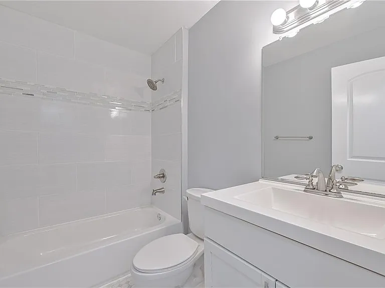 1421 Thunderwood Ct SW — Photo 11
