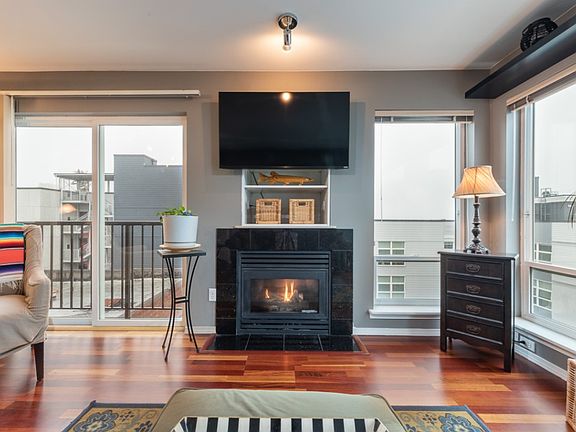 2nd image of 323 Queen Anne Ave N APT 602