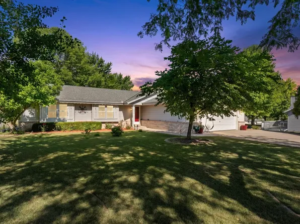 7071 S Cypress COURT, Franklin, WI 53132