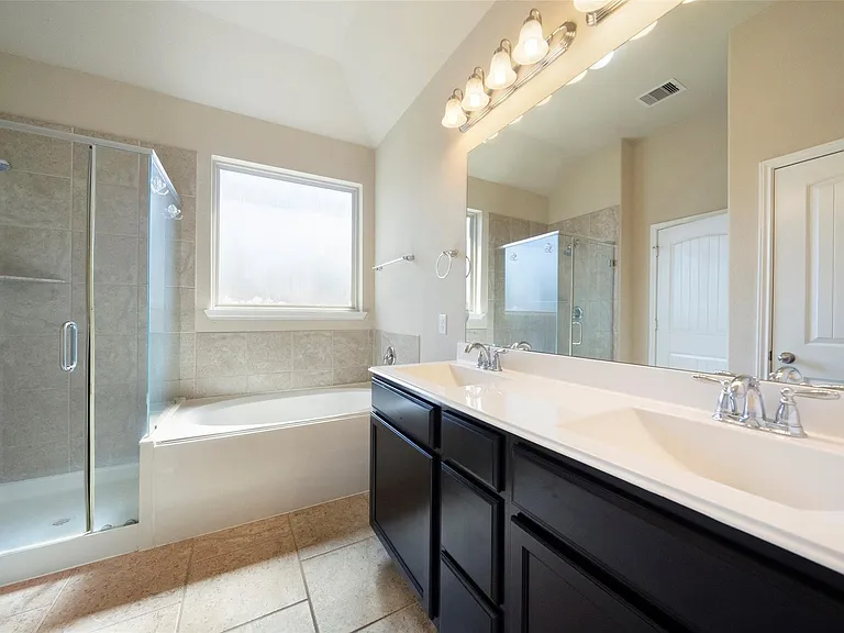 13206 Clover Creek Point Ln — Photo 16