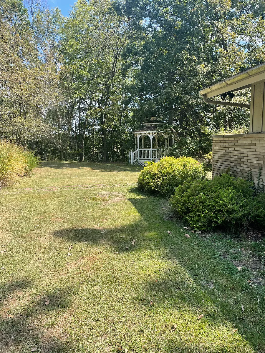 Building Photo - Summit Ridge Ln NE