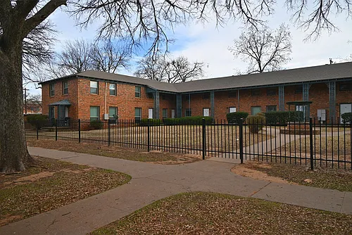 1801 Rose St Photo 1