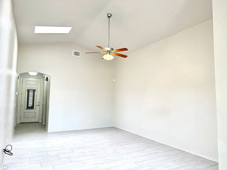 1169 Barnes Dr — Photo 24