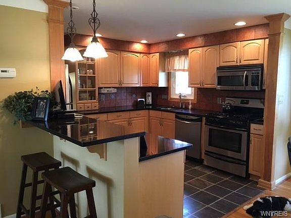 5th image of 24 Marlin Dr