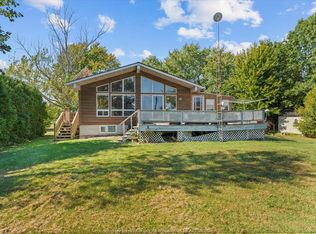 192 Lakeshore Dr, Leamington, ON N0P2P0