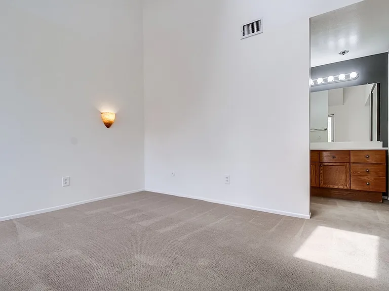 701 Kettner Blvd #98 — Photo 22