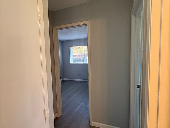 3rd image of 322 Pecan St