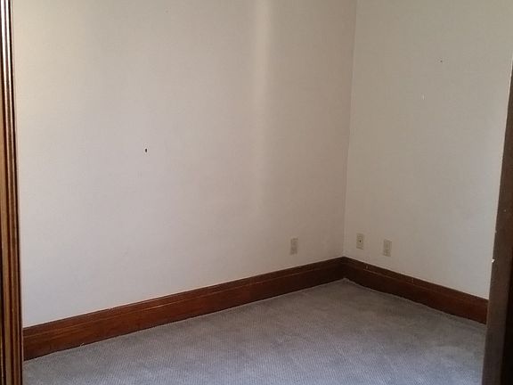 4th image of 162 W Woodside Ave #3